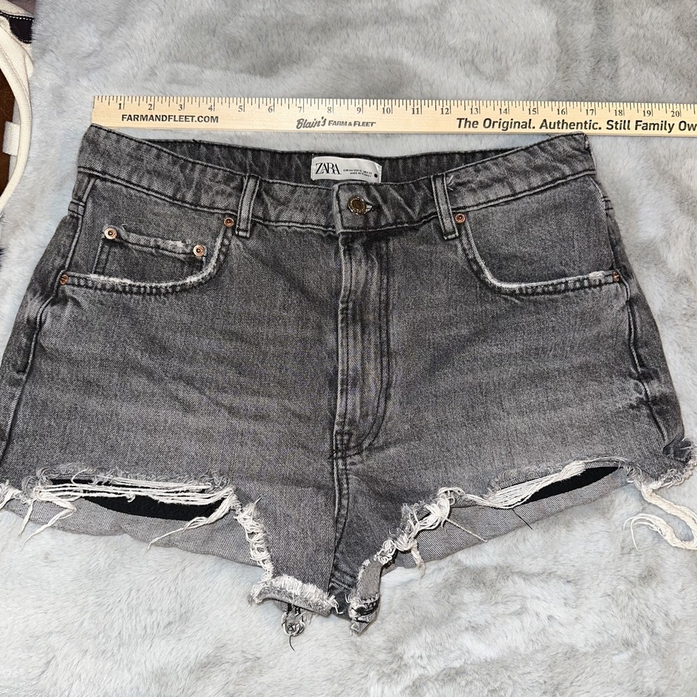 Zara Women's Shorts Size 12 Black Denim High Waist Cut Off Frayed
